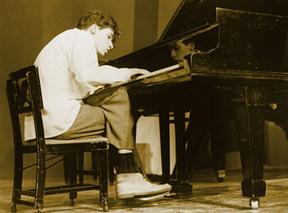 11  1955 .     -.        CBS     " ".     (   glenngould.com).